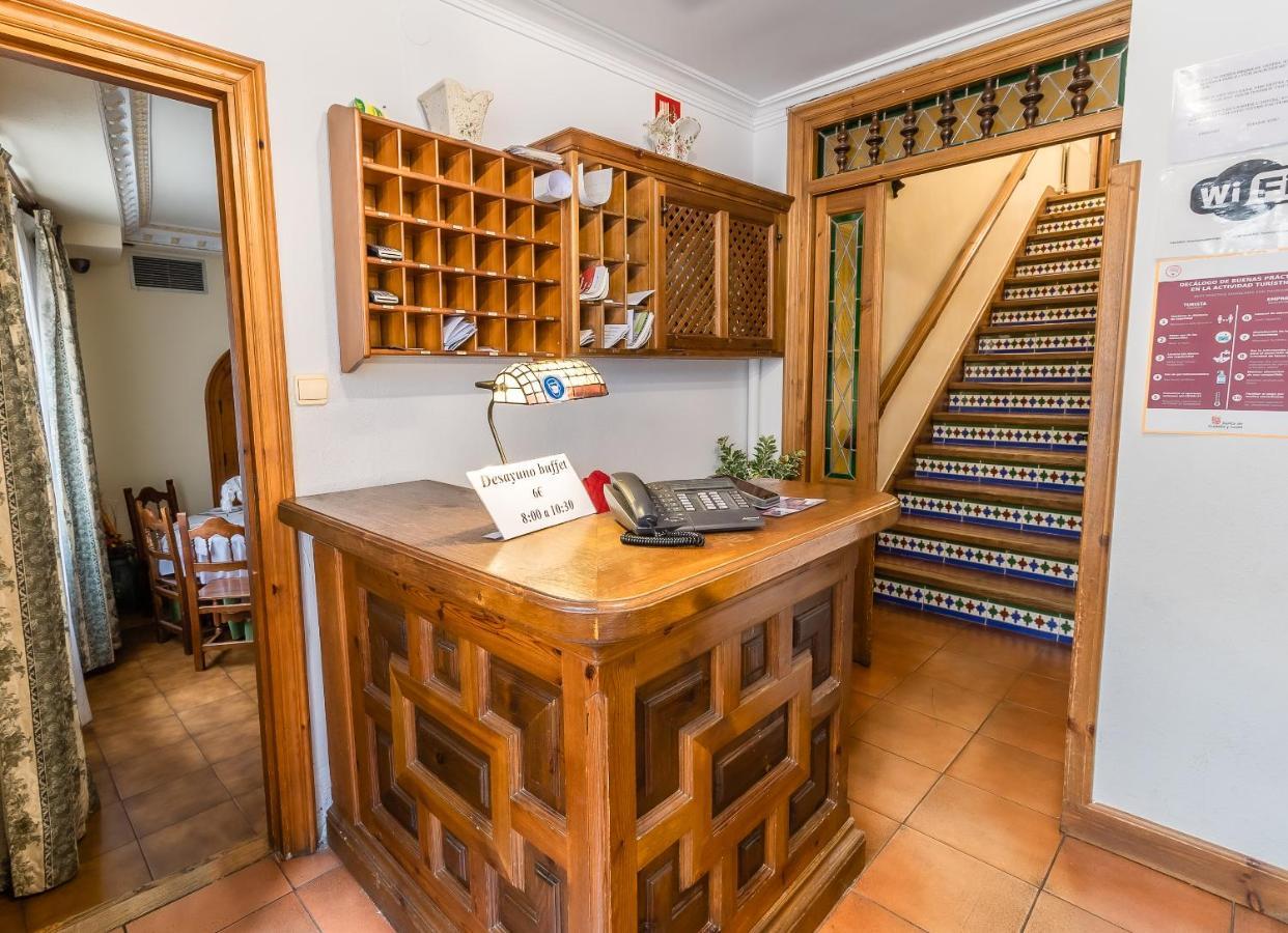 Hostal Santo Domingo De Silos Extérieur photo