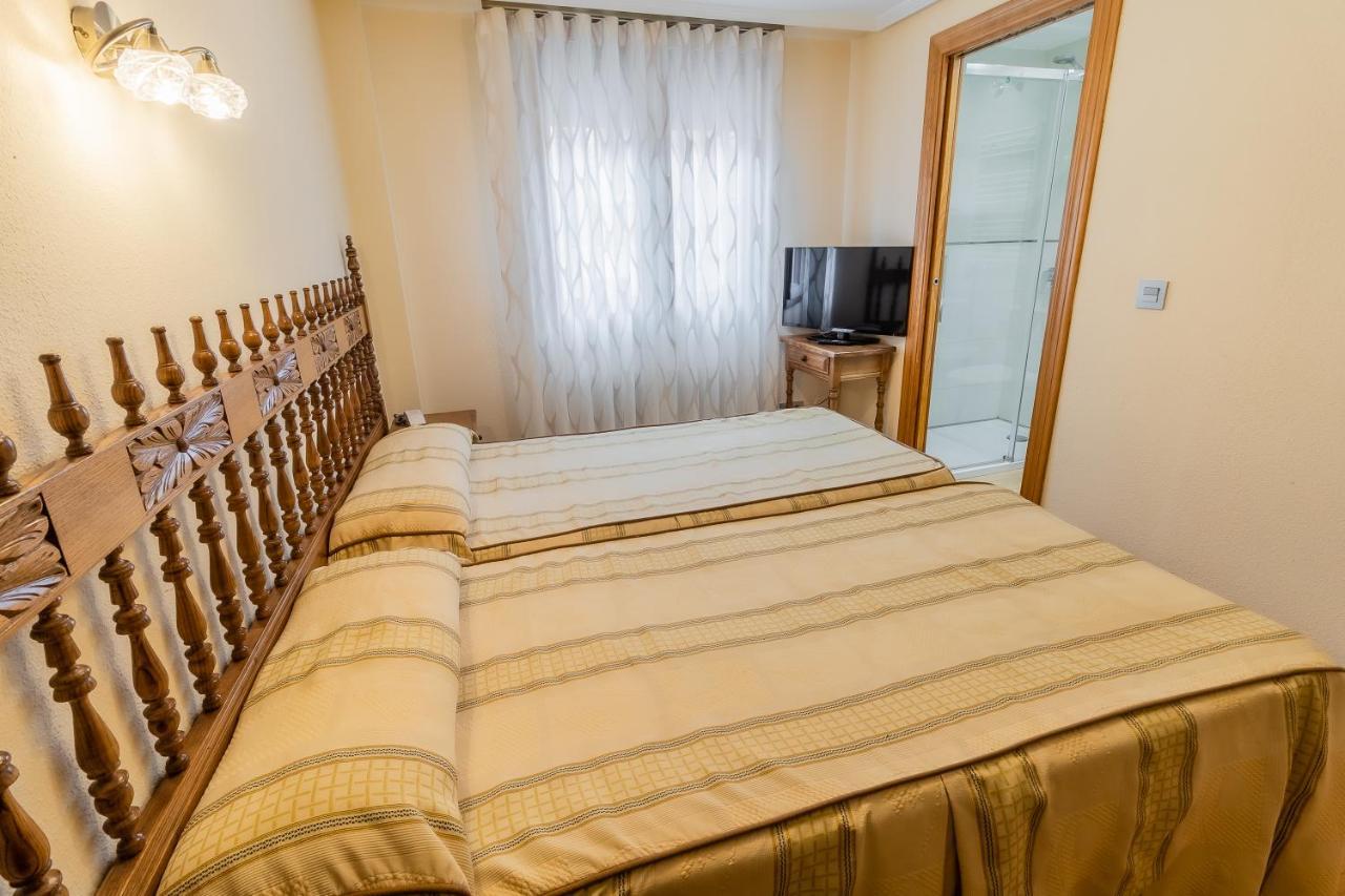 Hostal Santo Domingo De Silos Extérieur photo