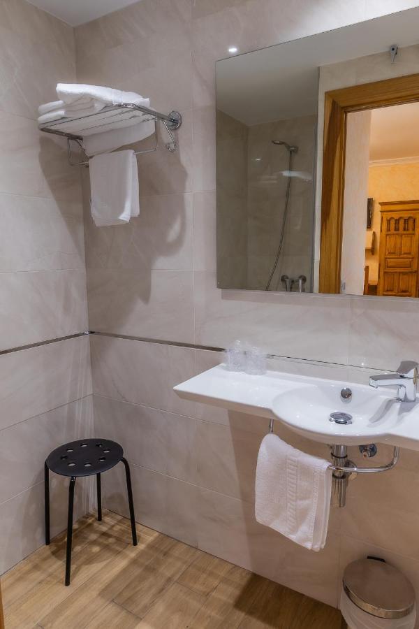 Hostal Santo Domingo De Silos Extérieur photo